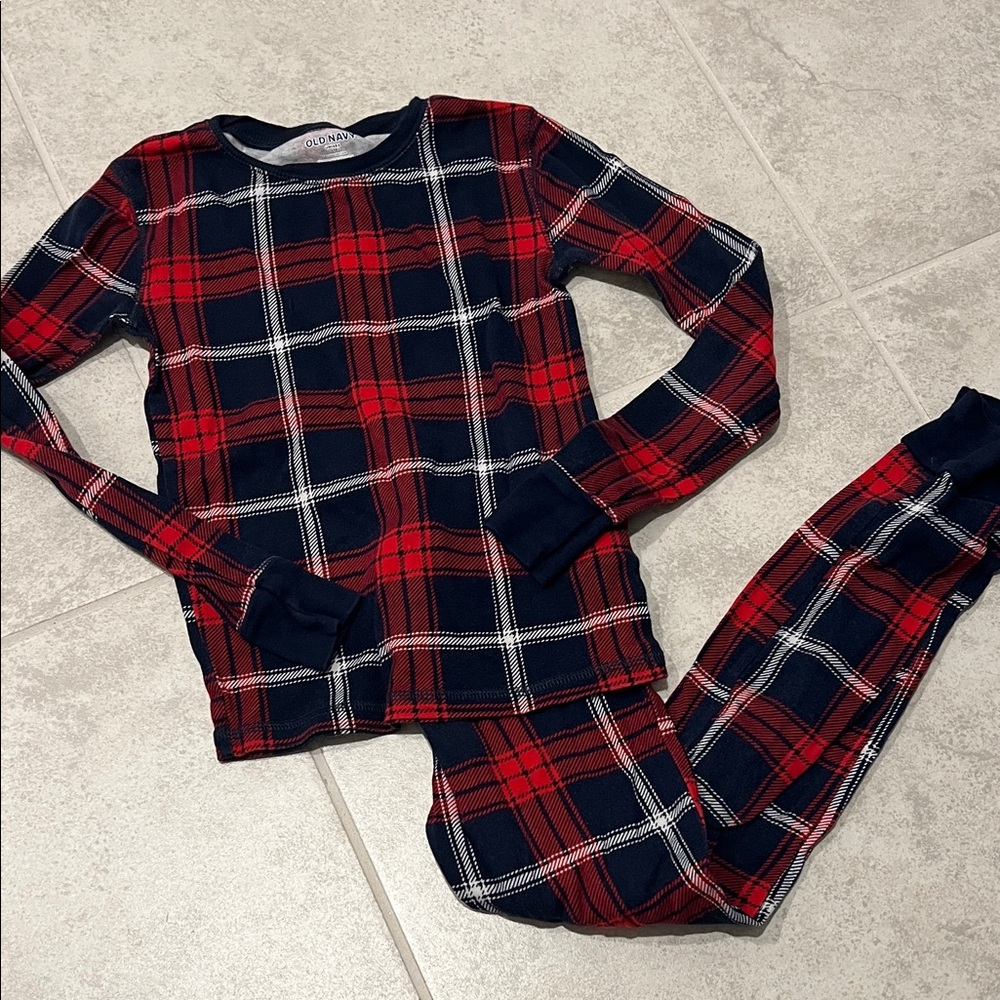 • Old Navy Kids Plaid Pajama Set, size 10 •